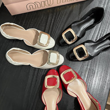 方扣红色单鞋女2026新款春季中空法式浅口平底奶奶伴娘婚鞋小红鞋