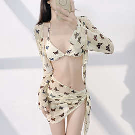 2025新款分体四件套泳衣女显瘦性感沙滩度假温泉泳装修身性感辣妹