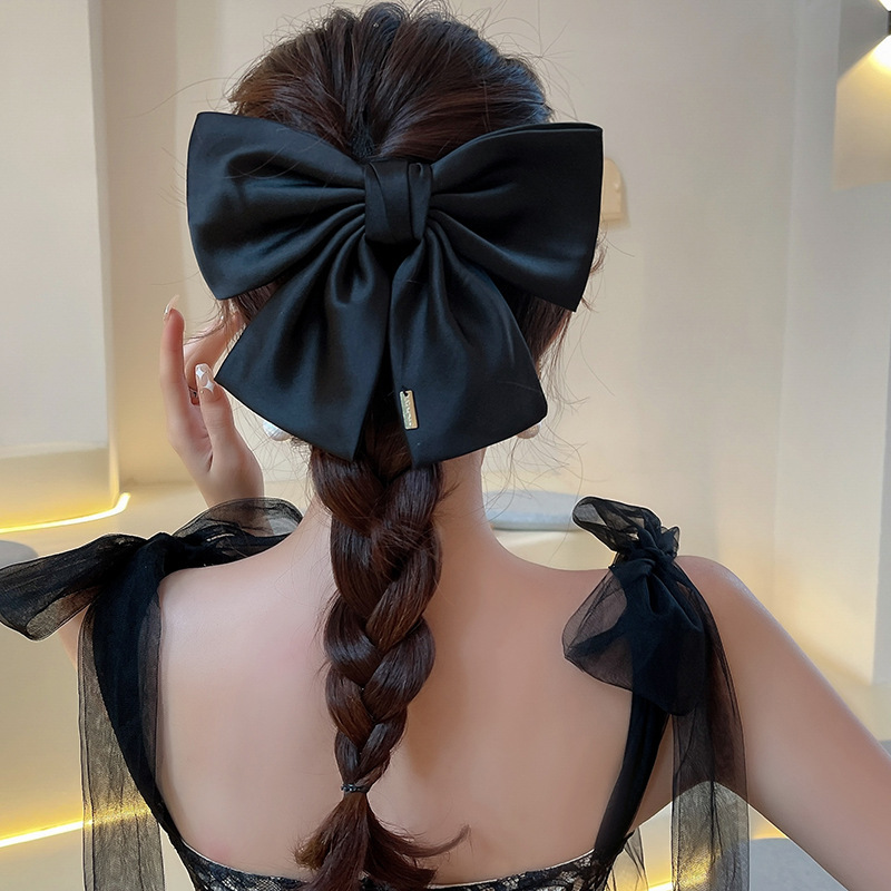 高級感のあるサテンの蝶結びのヘアピンの大きいサイズの立体の後頭部のスプリングクリップの気質のフランス式のレトロなトップクリップの頭飾り|undefined