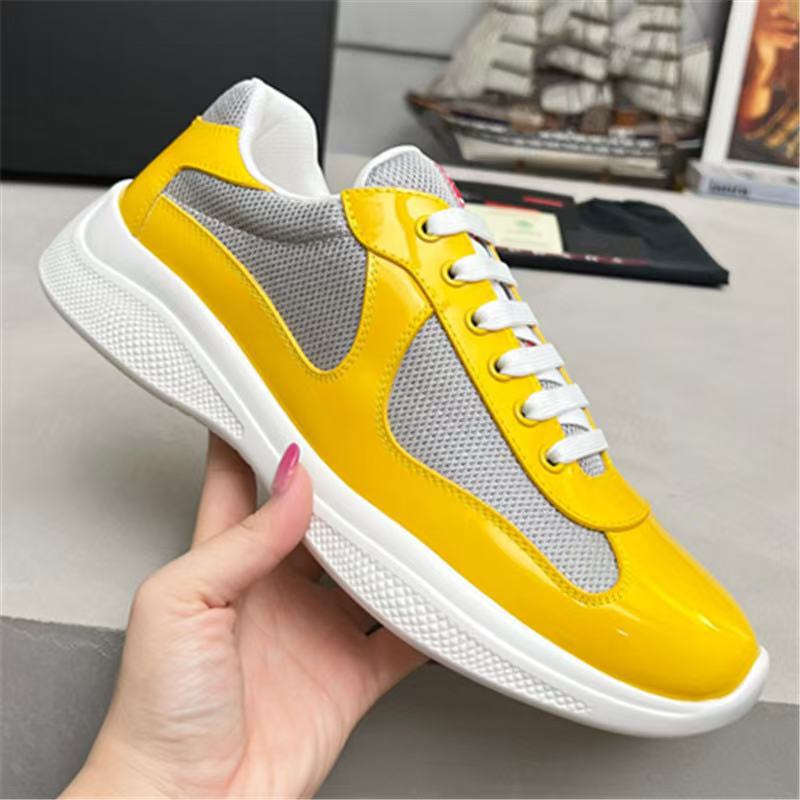 Amarillo brillante