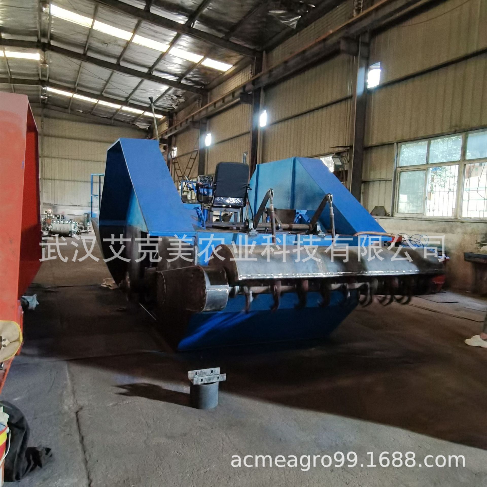 95匹滩涂机耕船03