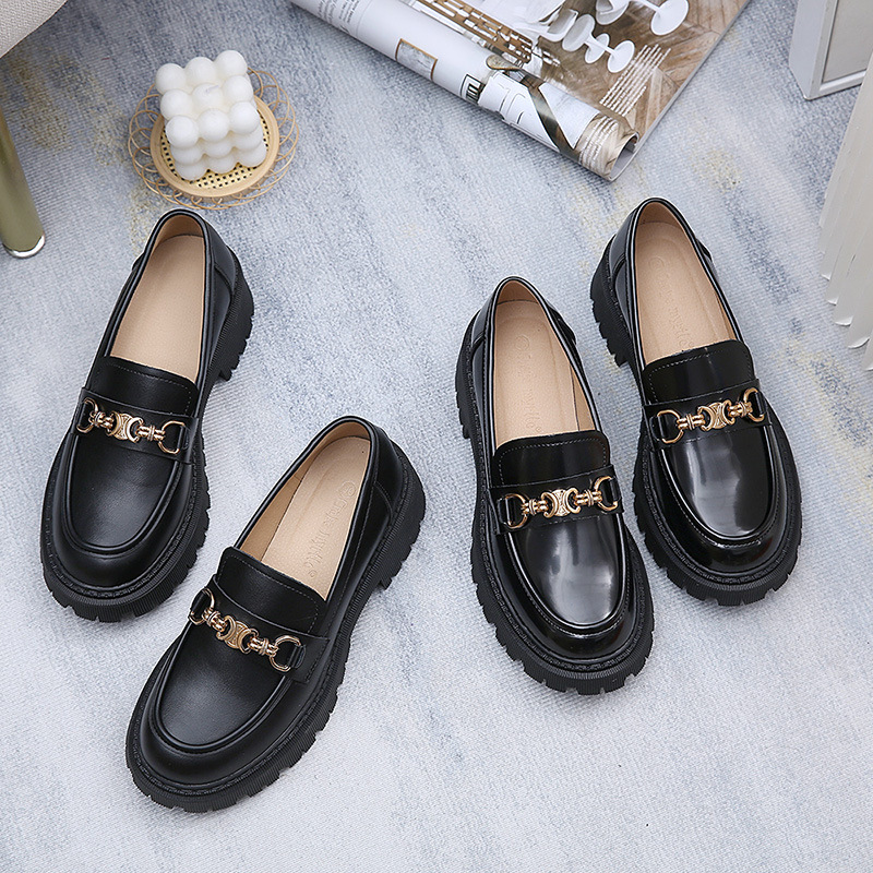 Mocasines Estilo Británico de Plataforma de Cuero de Vaca con Hebilla de Metal para Uso Diario image 1