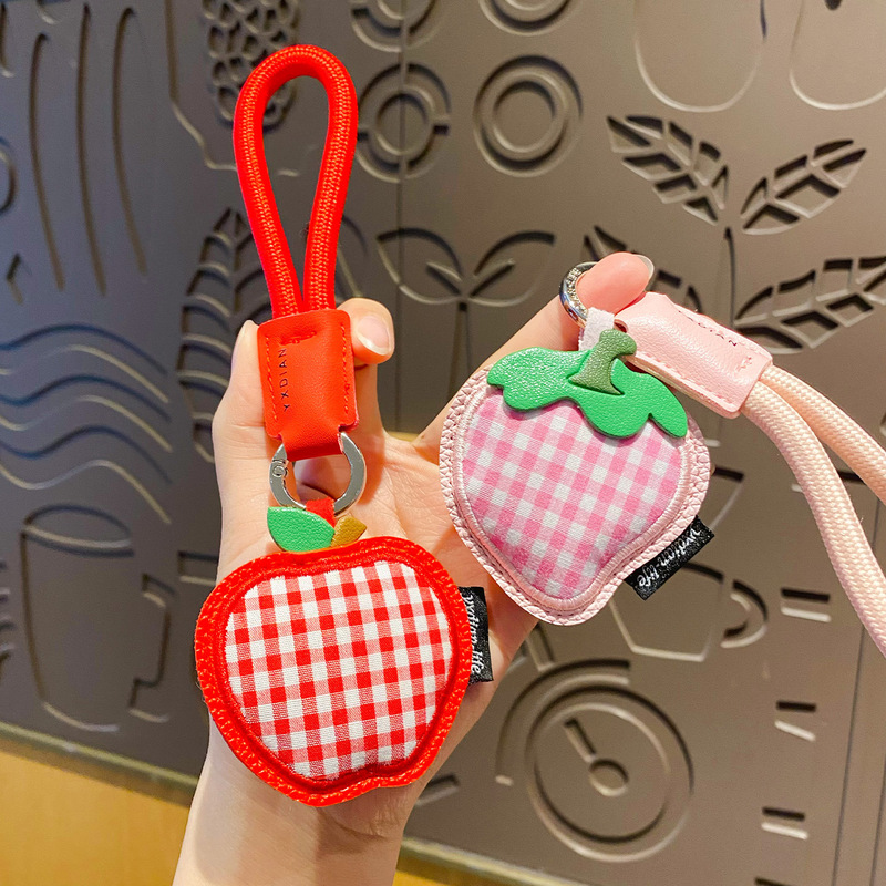 Original Leather Fabric Fruit Keychain Cute Cartoon Leather Strawberry Exquisite Accessible Luxury Bag Pendant Gift