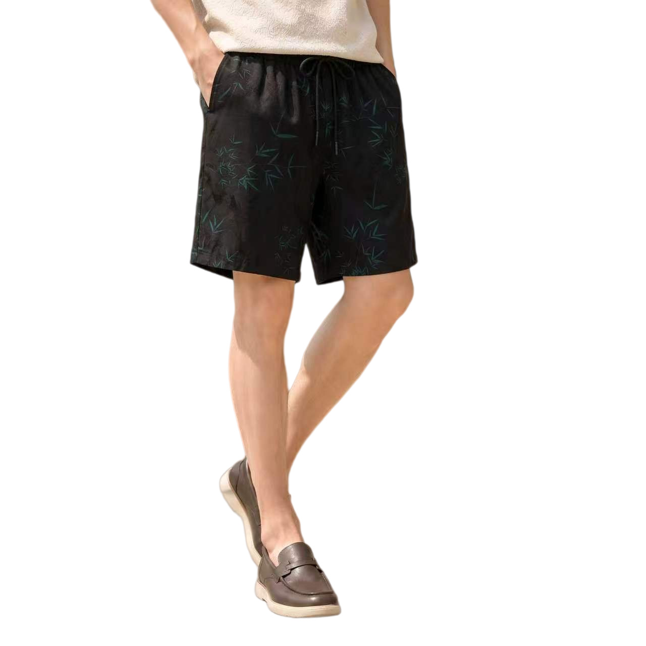 Quần short nam lụa tơ tằm cạp chun — Da đen 8985