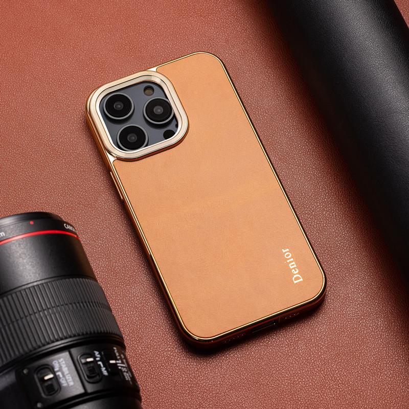 Ốp lưng da thật chống sốc cho iPhone 12/13/14/15 Pro Max/16 — 【Da xe sang màu đen★Da bò lớp đầu tiên] Quy trình mạ điện lỗ lớn ống kính, 【Da xe sang màu nâu★Da bò lớp đầu tiên] Quy trình mạ điện lỗ lớn ống kính, 【Da xe sang màu đỏ rượu★Da bò lớp đầu tiên] Quy trình mạ điện lỗ lớn ống kính chi tiết 9