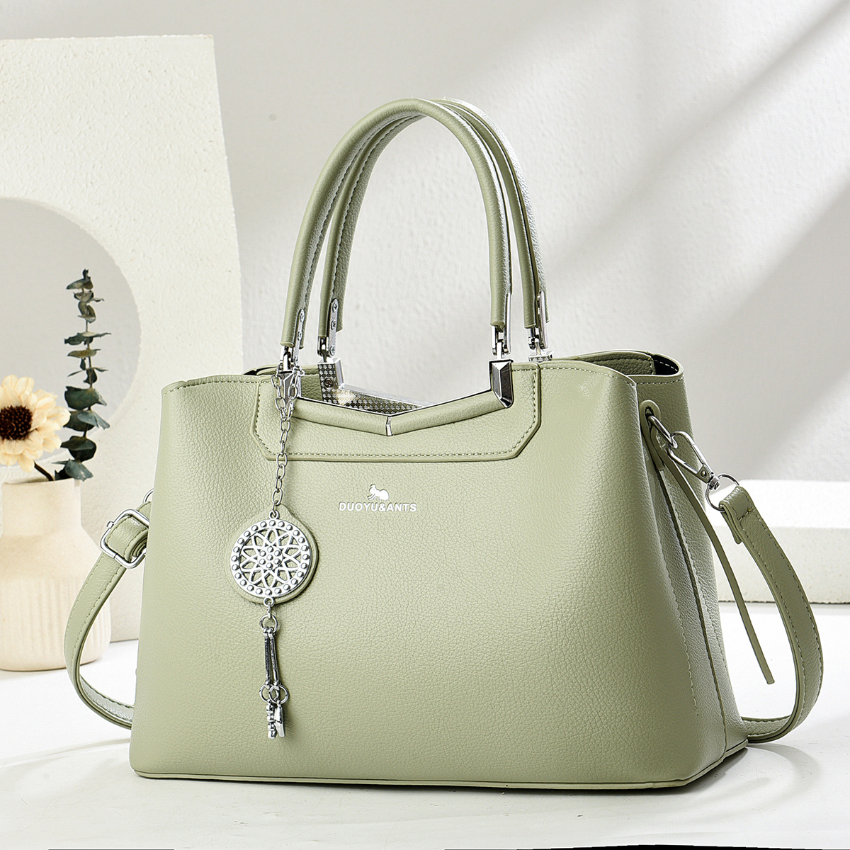Fabricantes de bolsos de mujer moda todo fósforo comercio exterior nuevo bolso simple de gran capacidad bolso de hombro bolso de mensajero de tendencia coreana
