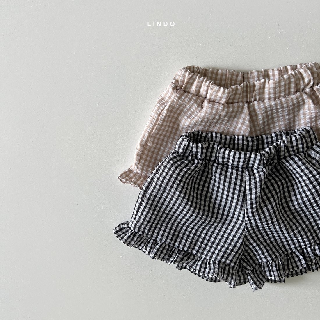 Traje de correa para la oreja de madera para niñas Ropa para niños de estilo coreano Traje a cuadros de niña delgada de verano Bebé Traje de dos piezas de verano