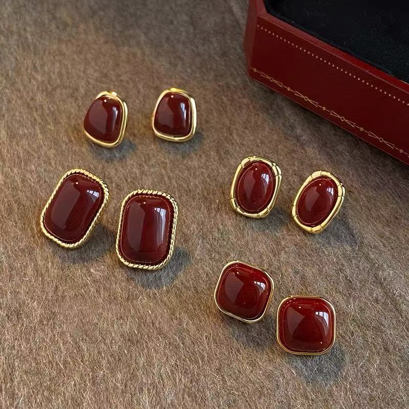 Retro Hong Kong Style Burgundy Drop Glaze Earrings for Women Vingate Luxury High-End Earrings Forest Style Versatile Ear Jewelry