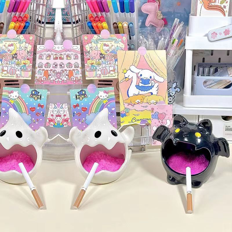 Cute Ghost Ashtray,Halloween Ghost Bat,Super Cute And Healing Little Red Book,As Niche Gift For Boyfriend