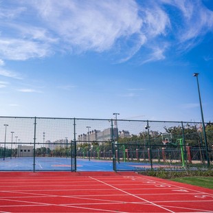 У�@���և��W����o�������\�Ӹ��x�WУ�@��������w�����S���F�z