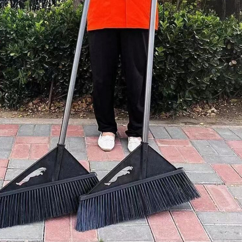 Large Broom for Sweeping Floors, Suitable for Home Use, Factory Workshops, Villas, Yard Cleaning, Outdoor Sanitation, Cement Floors, Long-Handle Broom Large Broom for Sweeping Floors, Suitable for Home Use, Factory Workshops, Villas, Yard Cleaning, Outdoor Sanitation, Cement Floors, Long-Handle Broom