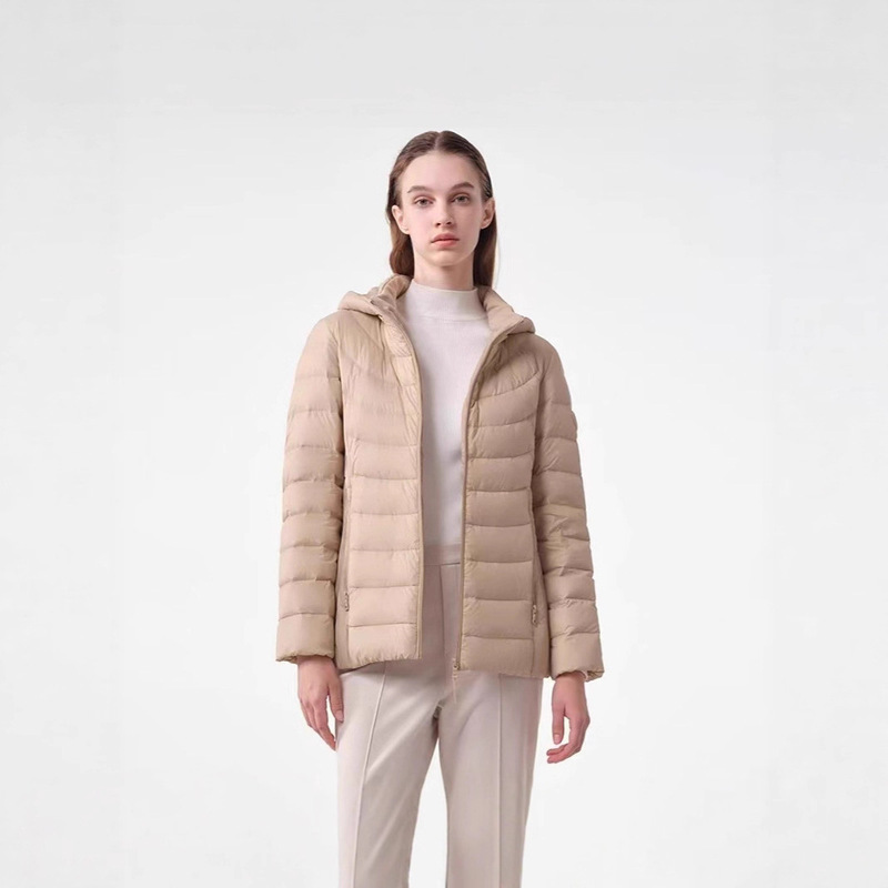 2025 Autumn and Winter New Short Lightweight 90 down Jacket Women's Slim Hooded Fashion Slim Jacket White Duck down Liner 2025 Autumn and Winter New Short Lightweight 90 down Jacket Women's Slim Hooded Fashion Slim Jacket White Duck down Liner