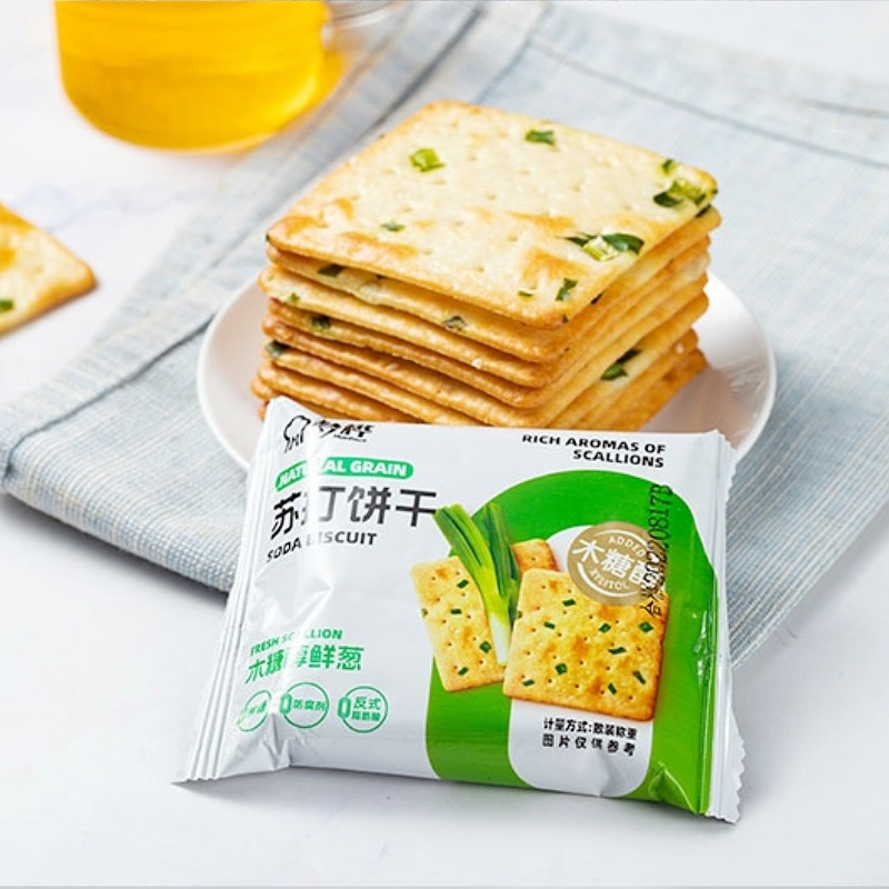 Salted Chia Seed Soda Crackers Fresh Onion Biscuits Sugar-Free Stevia-Sweetened, Suitable for Diabetics, Elderly, and Middle-Aged People, No Sugar, Ideal for Low-Calorie Snacks