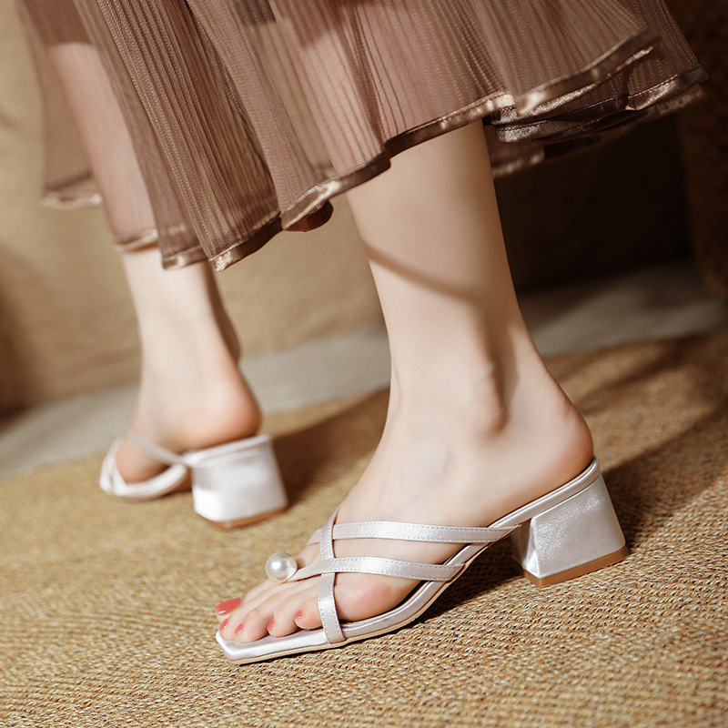 Korean Style Thick Heel Sandals Women's 2025 Summer New All-match Simple Pinch Toe Square Toe Satin Pearl High Heel Sandals for Outer Wear