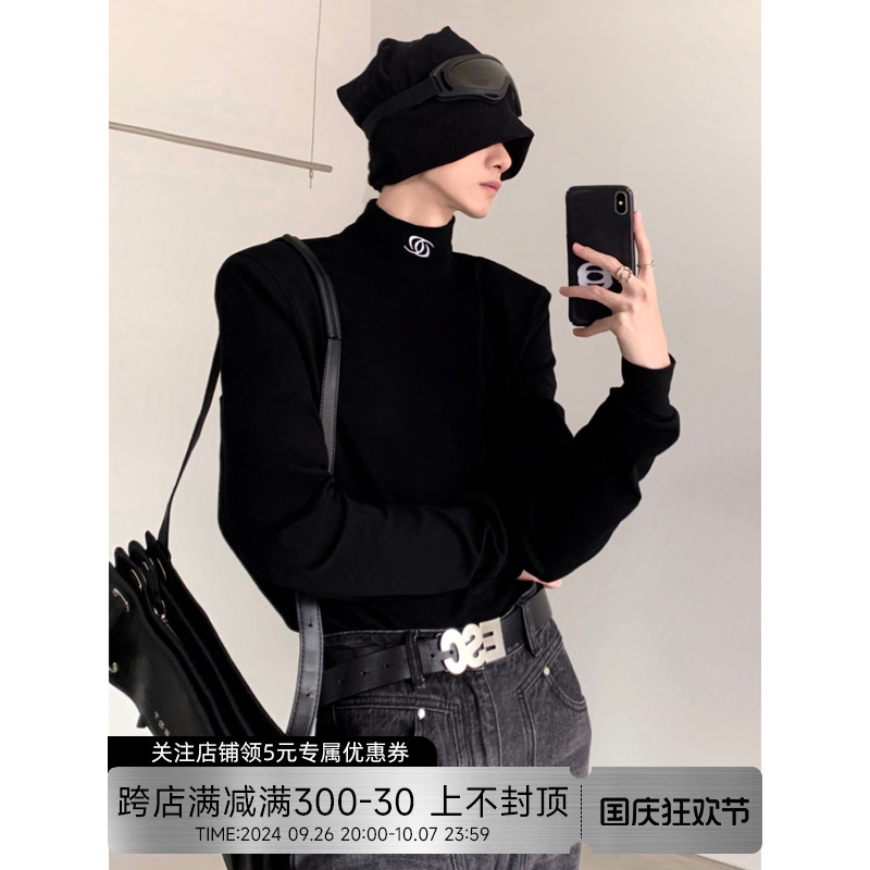 유럽과 미국의 크로스 보더 블랙 하프 하이 칼라 베이스 셔츠 남성용 하이 엔드 센스 내복 니쉬 디자인 센스 숄더 패드 긴팔 티셔츠 남성용