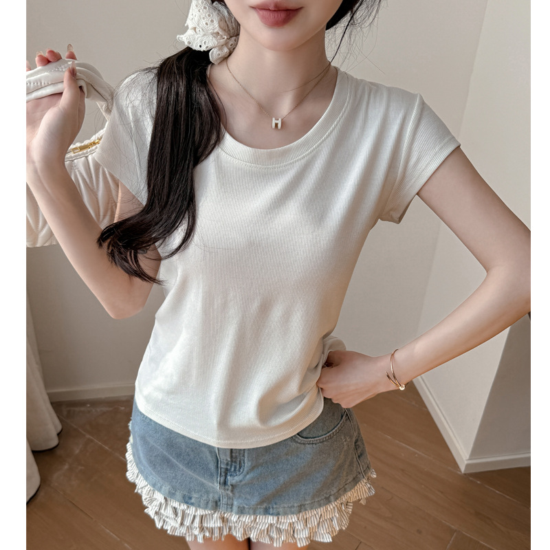 하얀색