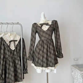 塞纳2025秋季新款千金感复古格纹法式宫廷感长袖蓬蓬连衣裙