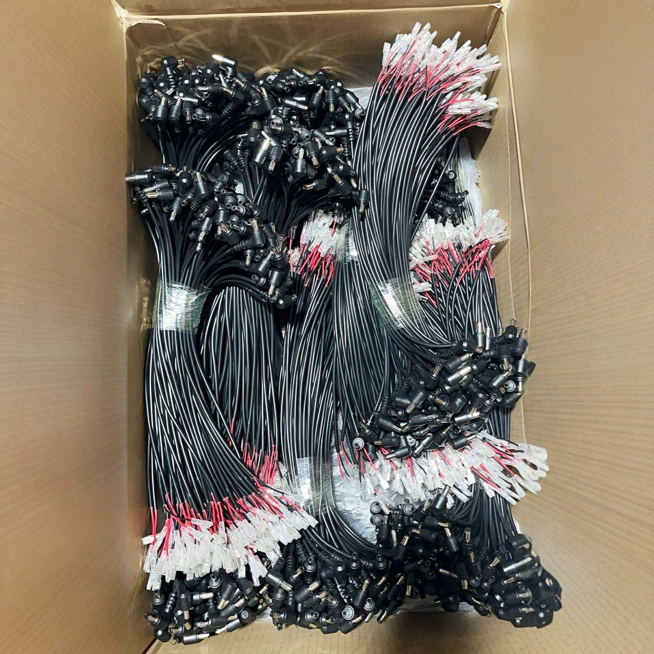 厂家直销DC5.5，4.0，3.5直角弯头0.5平方尾巴压接4.8，6.3插簧带