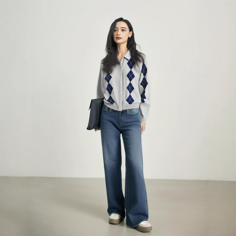 Amazon Cross-Border Foreign Trade European and American Women's Clothing 2025 New Street Fashion Short Diamond-Shaped Polo Collar Cardigan Sweater