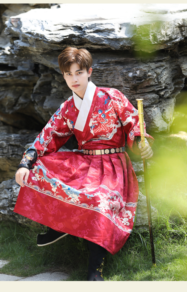 商品详情图_秋冬新款大码武侠风男女可穿明朝飞鱼服酒红色龙纹锦