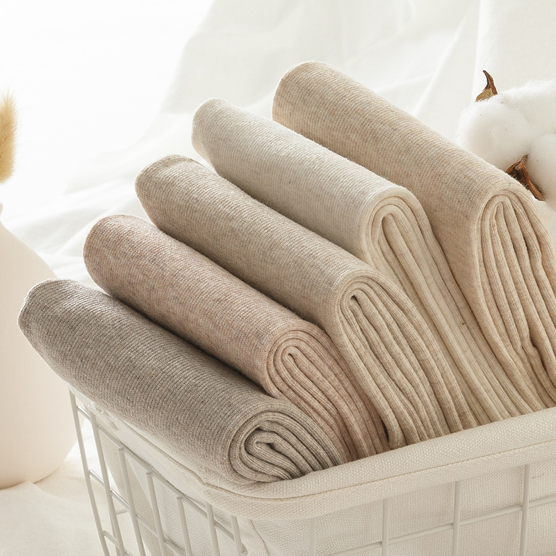 Oatmeal color leggings women's autumn and winter velvet pantyhose autumn thin velvet feet skin color medium thick beige Japanese socks