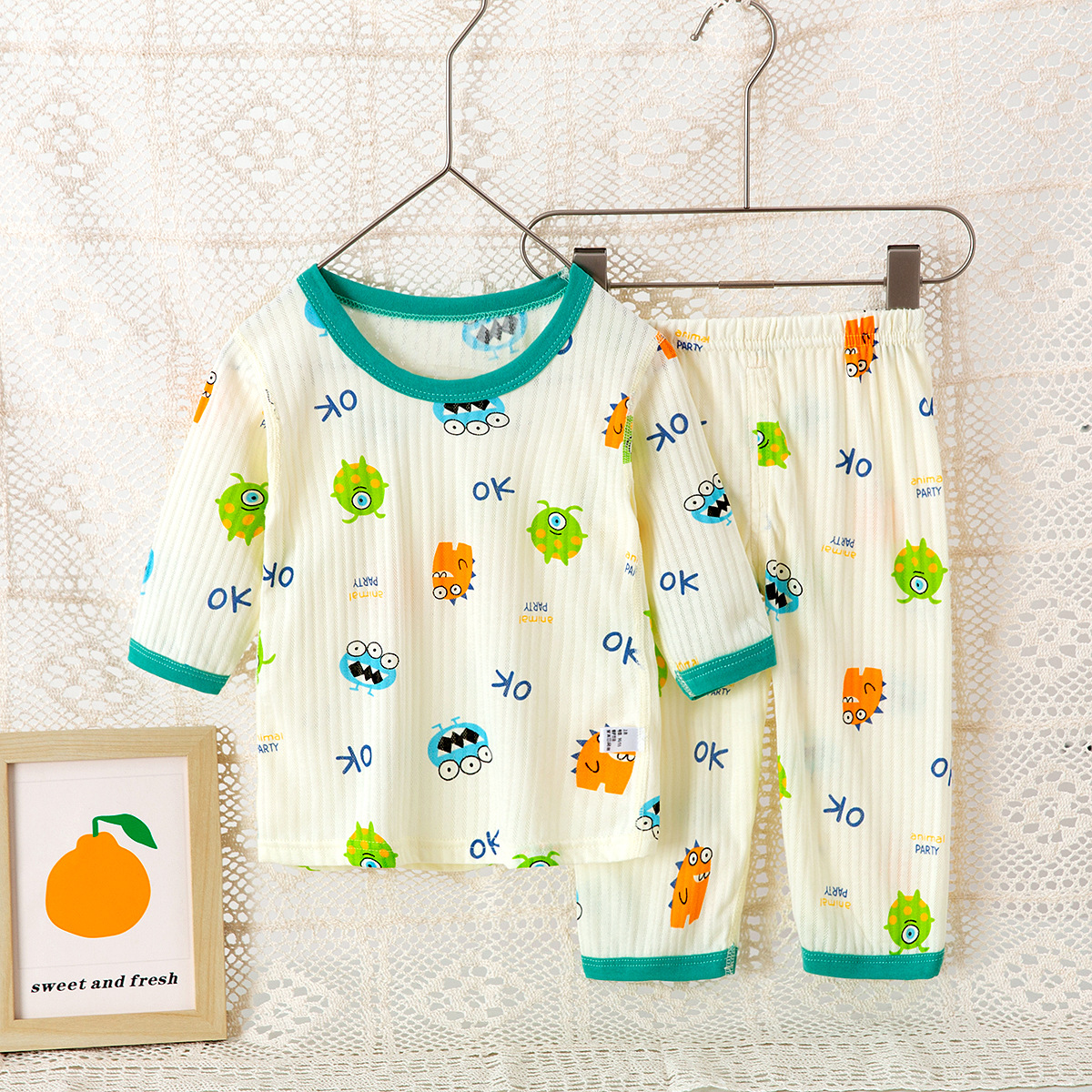 Traje de siete puntos para niños Verano Clase A Ropa de hogar para bebés para niñas Ropa de aire acondicionado deshuesado de dibujos animados para niñas