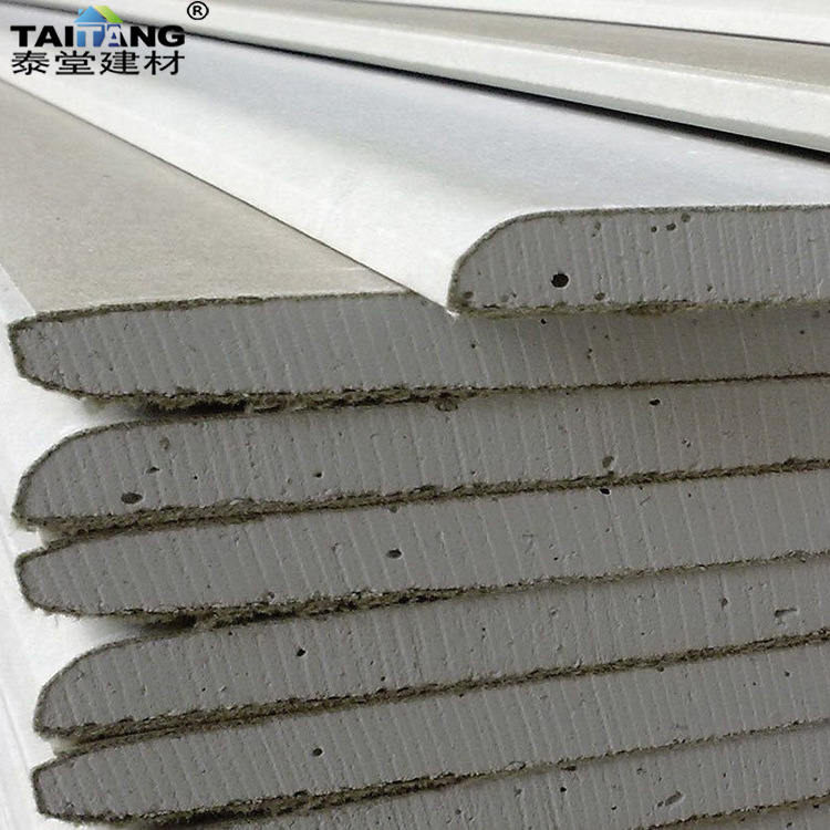 Fabricante de origen Tablero resistente al fuego impermeable Techo absorbente de sonido Decoración de papel Tablero de yeso de pared divisoria de yeso