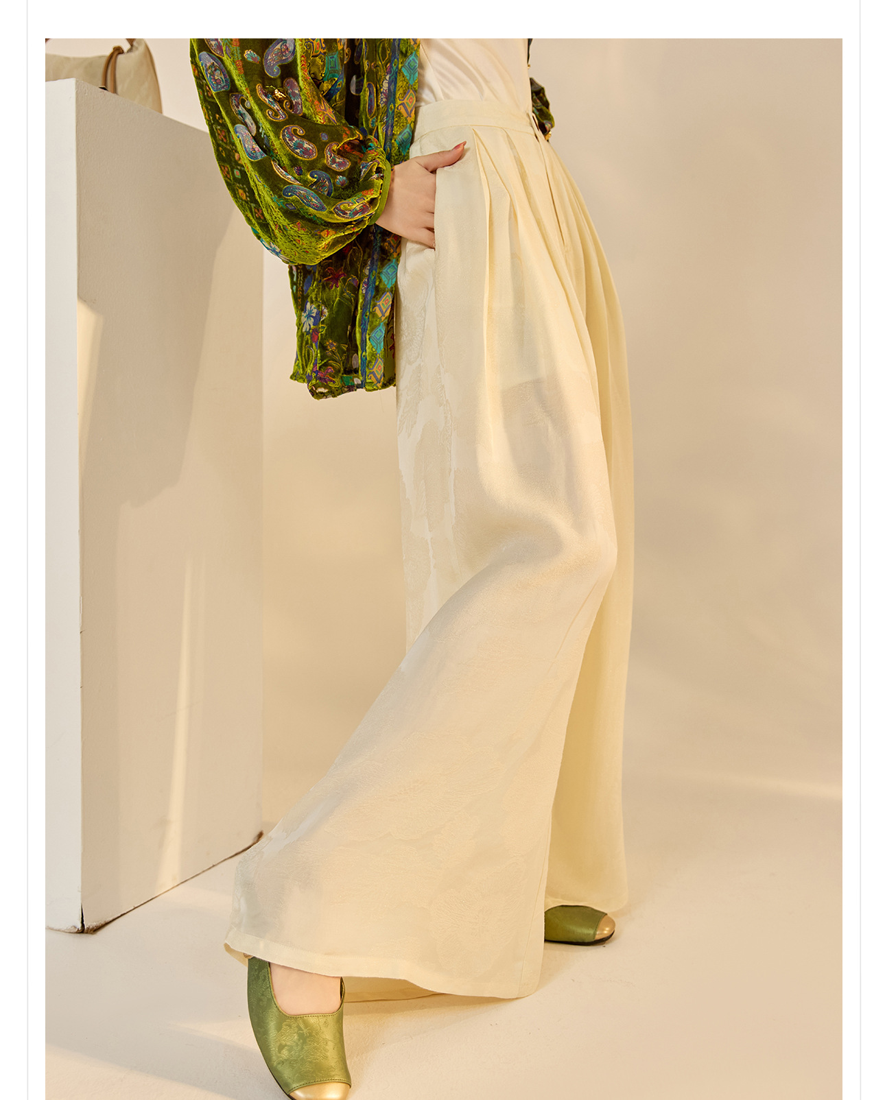 Quần ống rộng nữ phong cách Trung Hoa mới, chất rayon dệt vàng satin rủ — đen, Màu trắng nhạt, màu vàng chi tiết 5