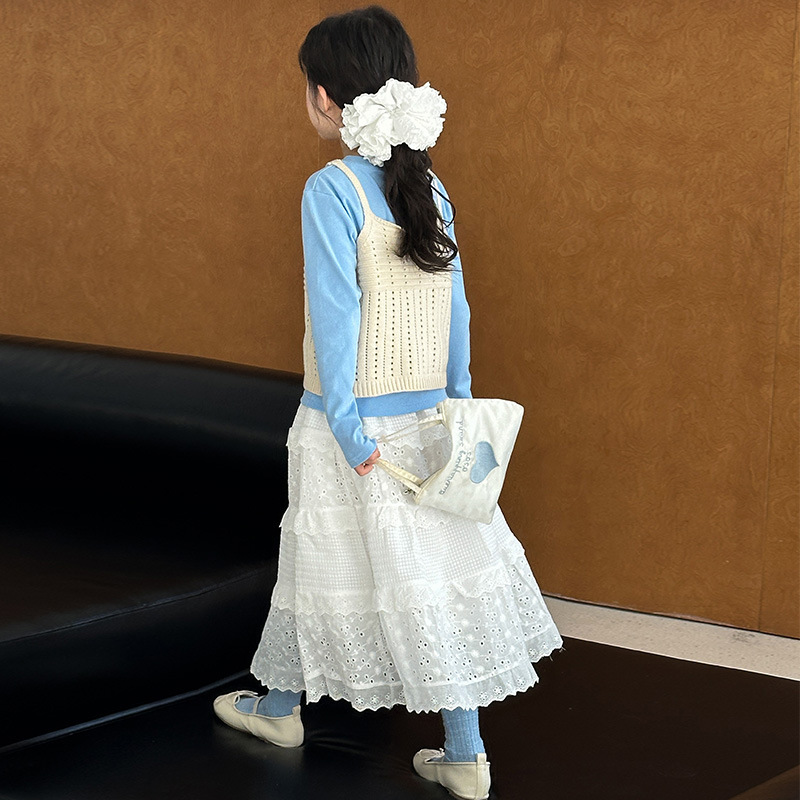 女の子の春のスーツ2025の新型の洋気の流行のクールな服装は子供の女の子のカジュアルな春の服の3つのセットに乗ります。|undefined