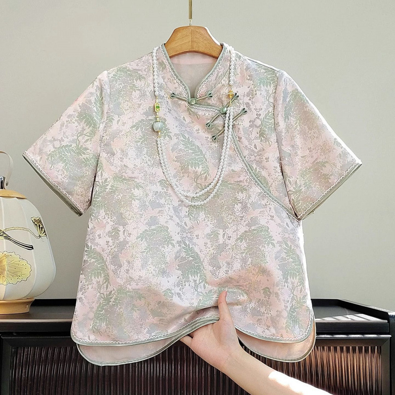 High-Quality Silk Age-Reducing Middle-Aged Women's Improved Buckle Jacquard Shirt Summer Short-Sleeved Elegant New Chinese Style Top