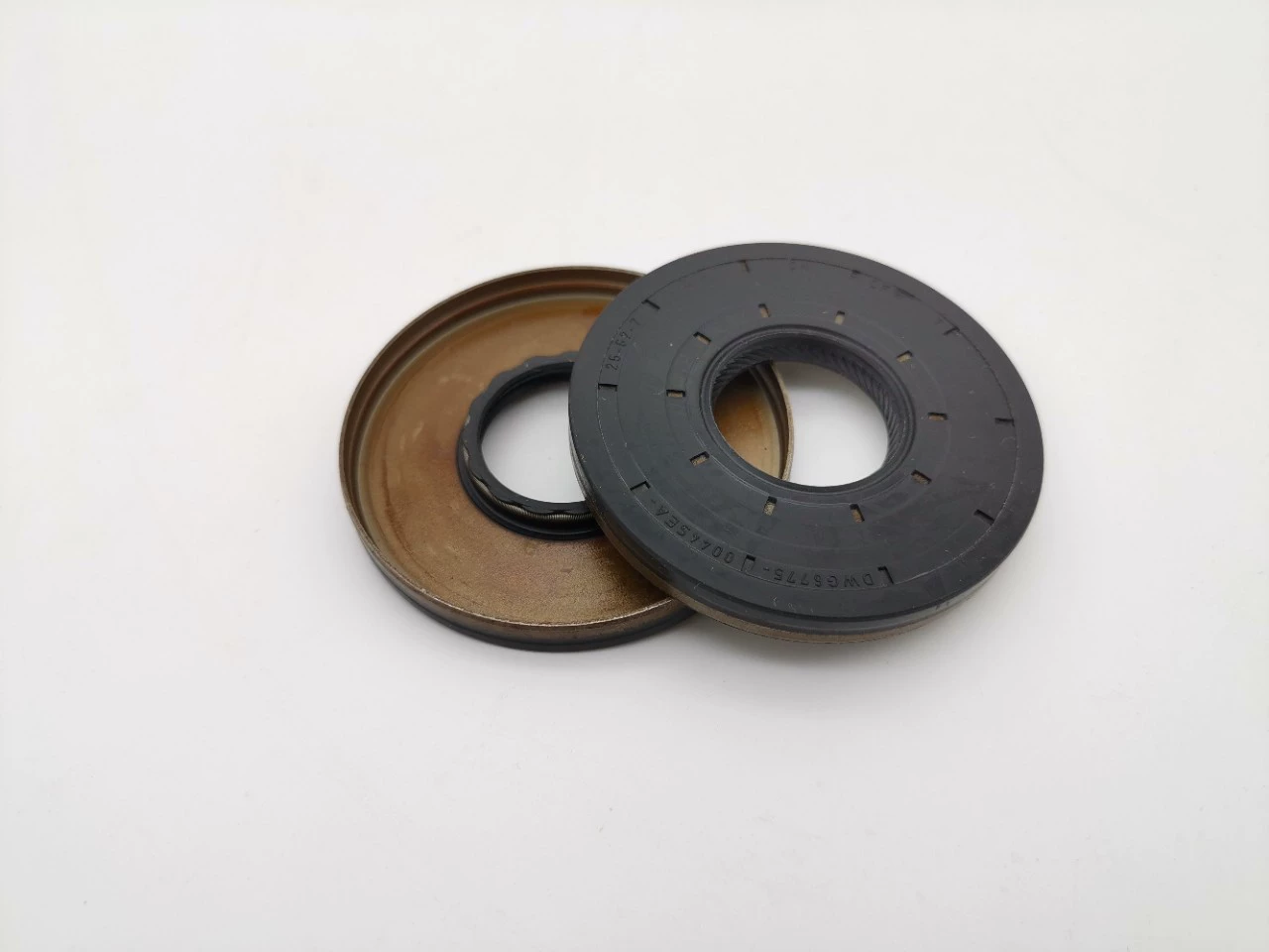 Подходит для переднего сальника коробки передач Audi 0CK, оригинальный заводской