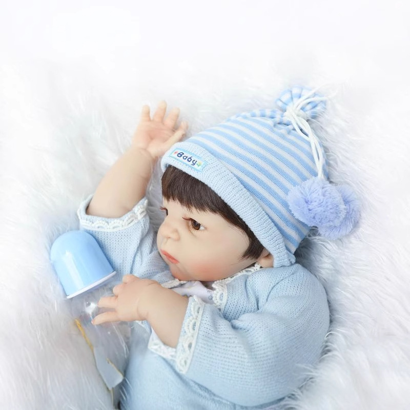 NPK Nueva simulación muñeca pegamento completo baño de agua juguete