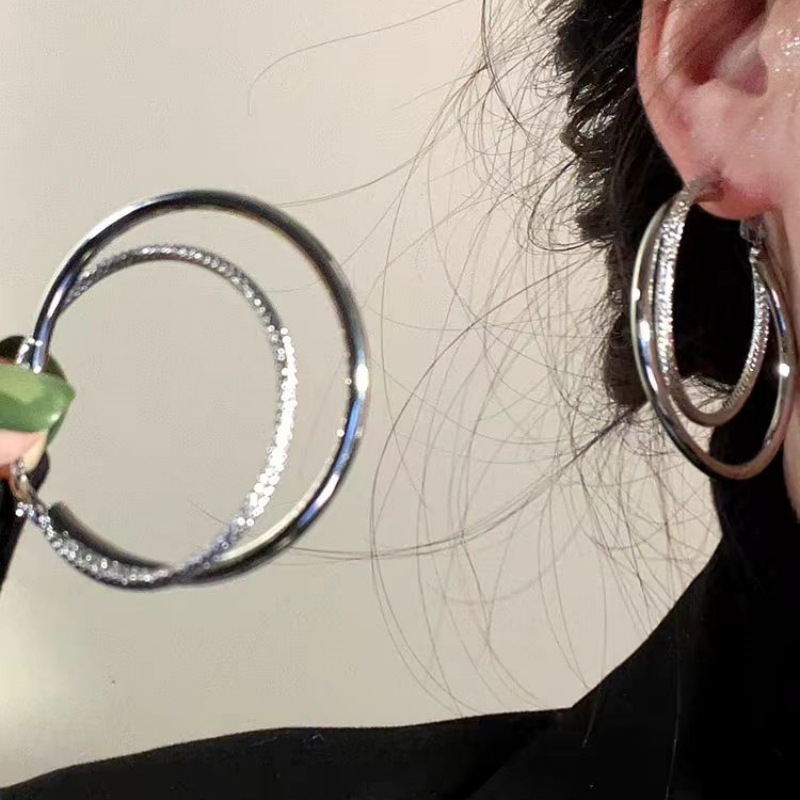 Elegant universal large earrings