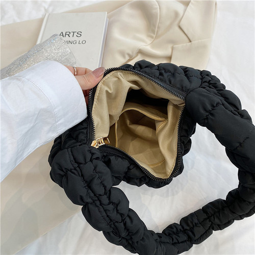 Korean style pleated cloud bag women's down jacket bubble bag large capacity dumpling bag casual bag fashion shoulder bag