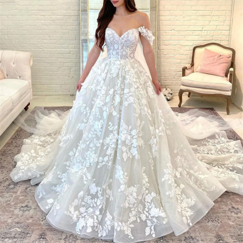 sophisticated elegant wedding dress