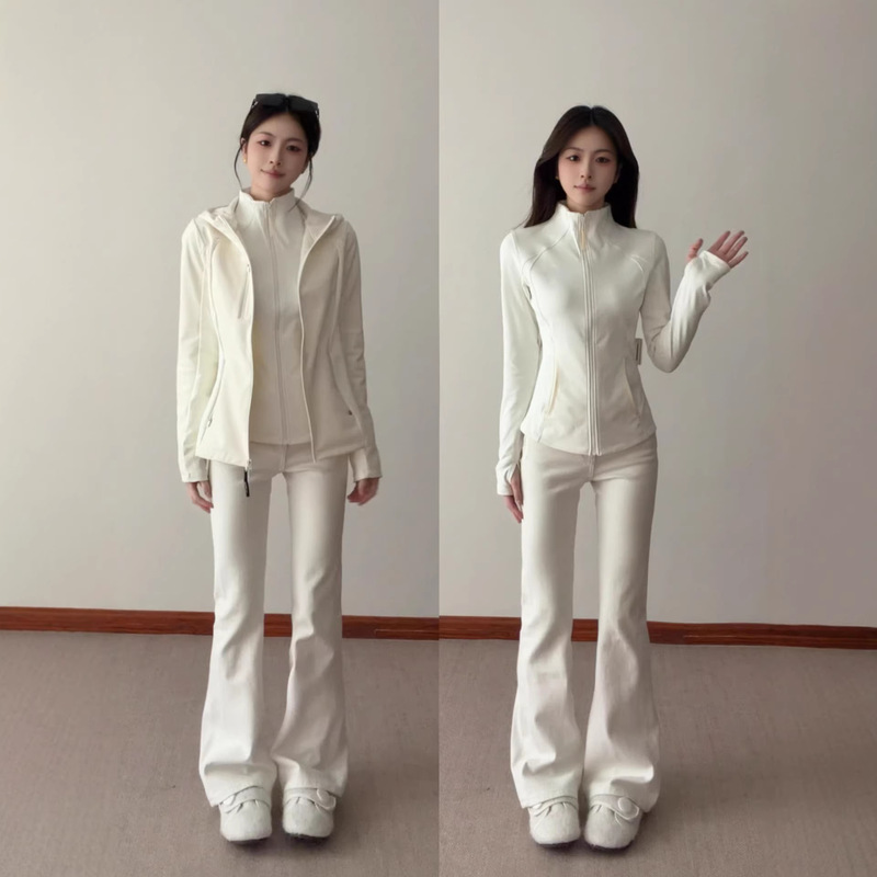 Slim-Fit Softshell Jacket for Women, Autumn 2026 New Outdoor Style, Rainproof and Windproof Cardigan for Western Sichuan