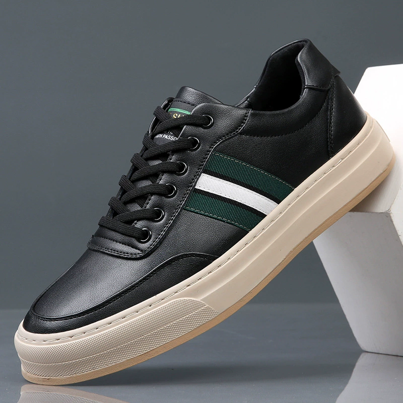 Мужские весенние туфли, дышащие и тонкие, новая модная обувь 2025 года, из натуральной кожи, универсальные повседневные кроссовки, мягкие белые туфли из воловьей кожи для мужчин.