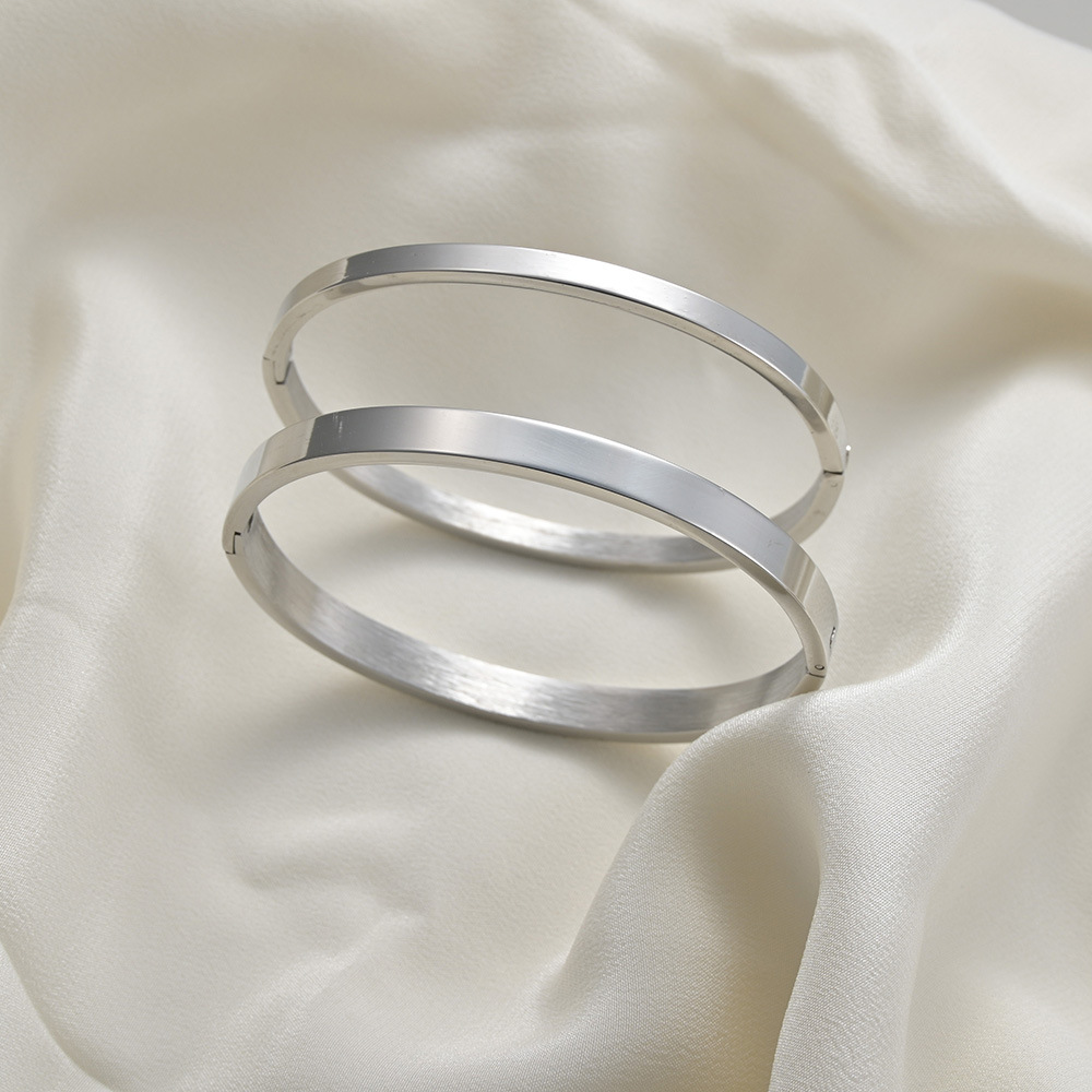 Simple Style Geometric Solid Color Stainless Steel Bangle Stainless Steel Bracelets