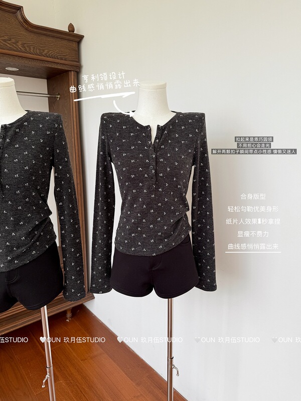 250g mochi fabric new Korean-style brushed slim-fit long-sleeve henley collar floral knit top for women 250g mochi fabric new Korean-style brushed slim-fit long-sleeve henley collar floral knit top for women