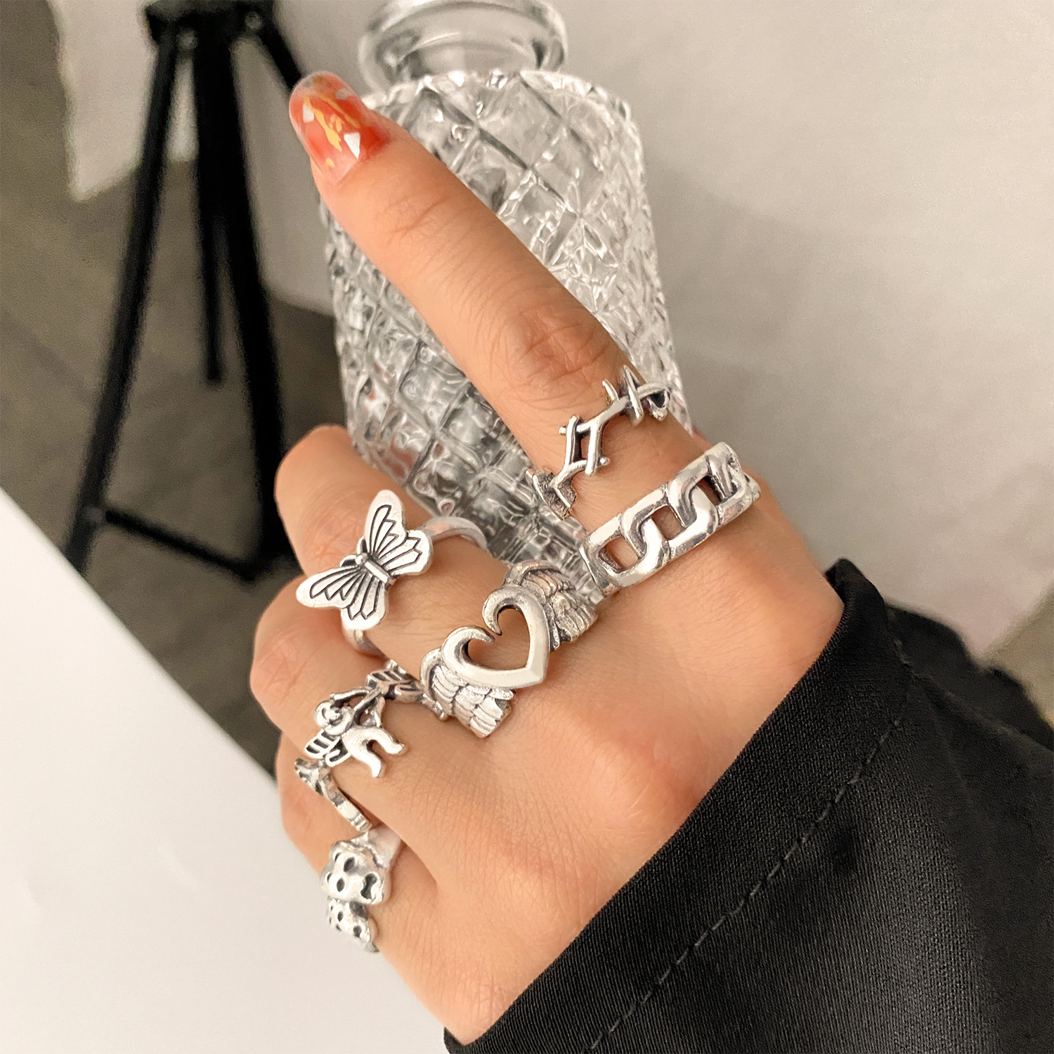 Retro Ring Love Butterfly 6-piece Set Korean Style Normcore Ring Ornament Internet Celebrity Same Style Street Racket Jewelry Wholesale display picture 2