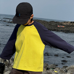 男の子用カジュアル長袖Tシャツ、2025年秋新作、子供用純綿肌に優しいTシャツ、大きい子供用春秋ラウンドネックトップス