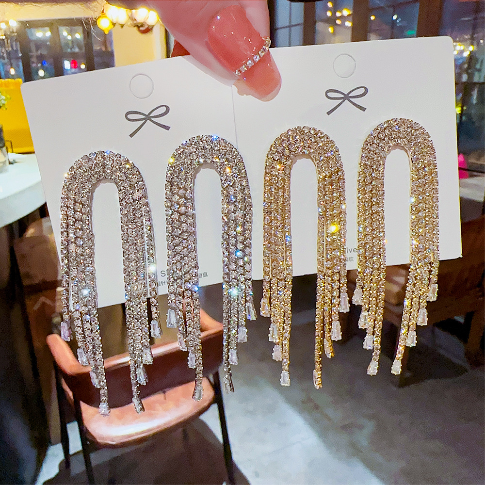 1 Pair Exaggerated Simple Style Tassel Copper Plating Inlay Rhinestones Drop Earrings display picture 1