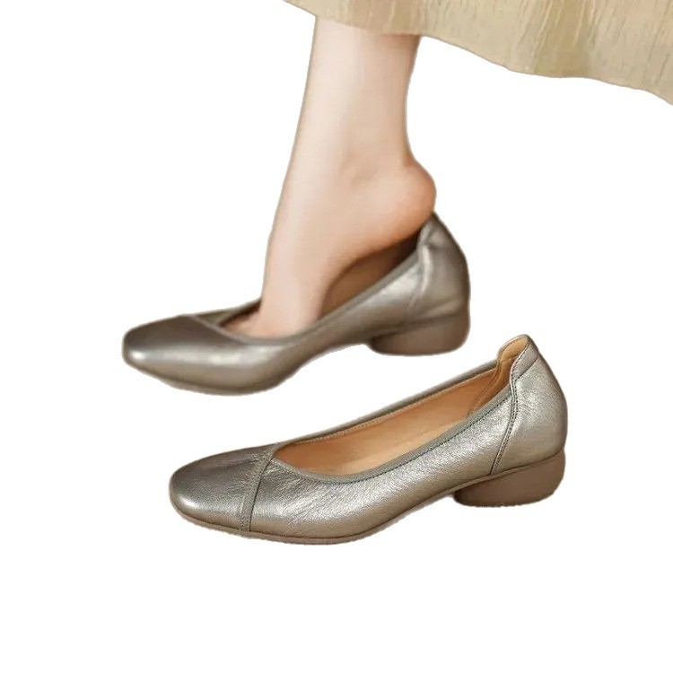 2026 nuevos zapatos de tacones bajos para mujeres con tacones suaves y zapatos cómodos para mujeres con cabeza cuadrada y zapatos de abuela poco profundos