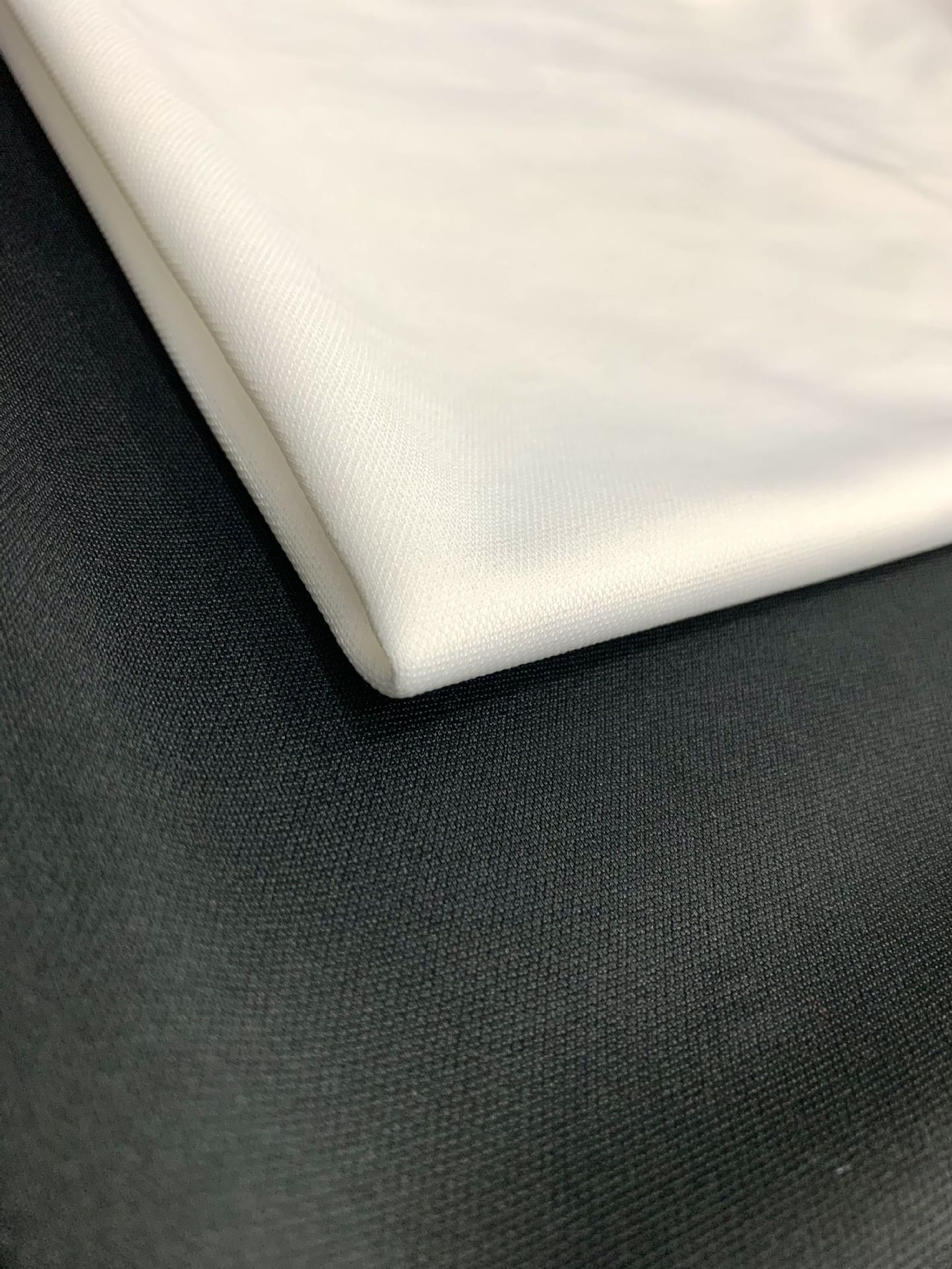 现货 200克全涤乱三路针织面料 校服运动时装面料 汽车座套面料