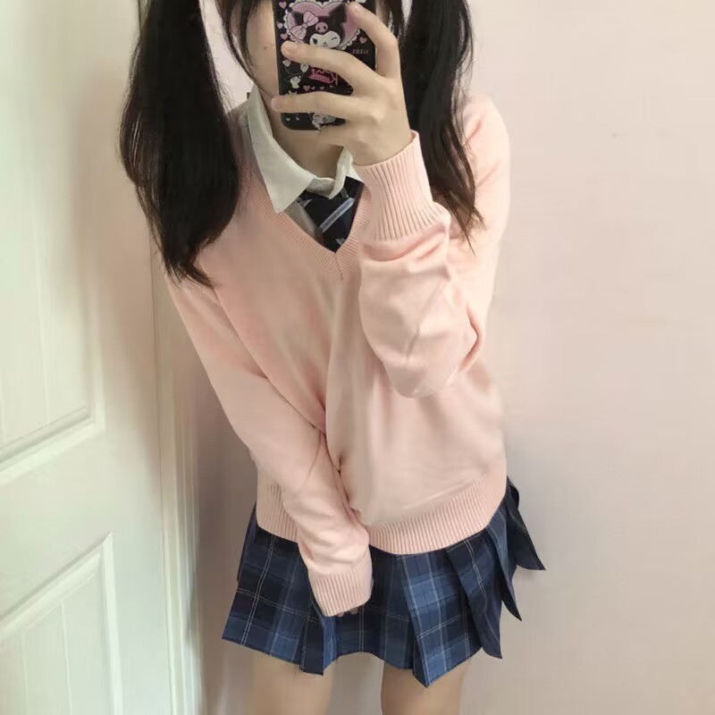 Escuela de vestir con camisa de punto de color sólido suéter de invierno y otoño plegado con chaqueta de manga larga de cuello en V JK tipo suelto