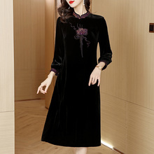 高品质大码遮肚减龄中年妈妈真丝绒连衣裙秋新款黑色宽松气质裙子