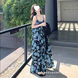 夏季蓝色碎花连衣裙吊带长裙海边度假沙滩裙超仙三亚泰国旅游拍照