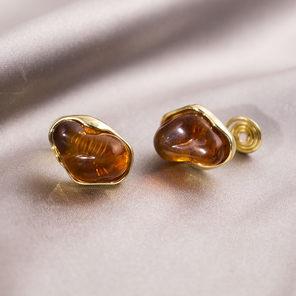 Lujo ligero, incienso pequeño, placa de incienso para mosquitos, pinzas para las orejas, pendientes de nicho para mujeres sin orejas perforadas, pendientes simples, compactas y versátiles de Yiwu al por mayor