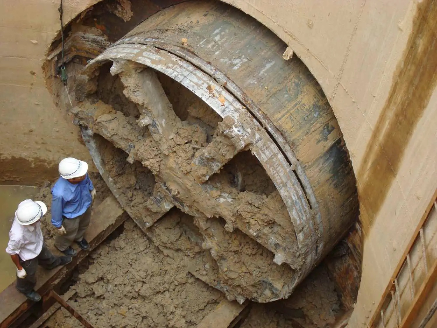 高速顶管黄梅顶管岩石顶管引水顶管市政顶管顶管铁路顶管武汉顶管