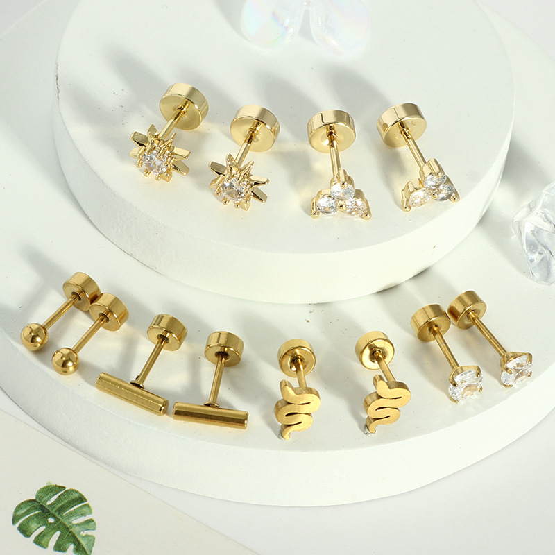 Labret piercing jewelry detail image